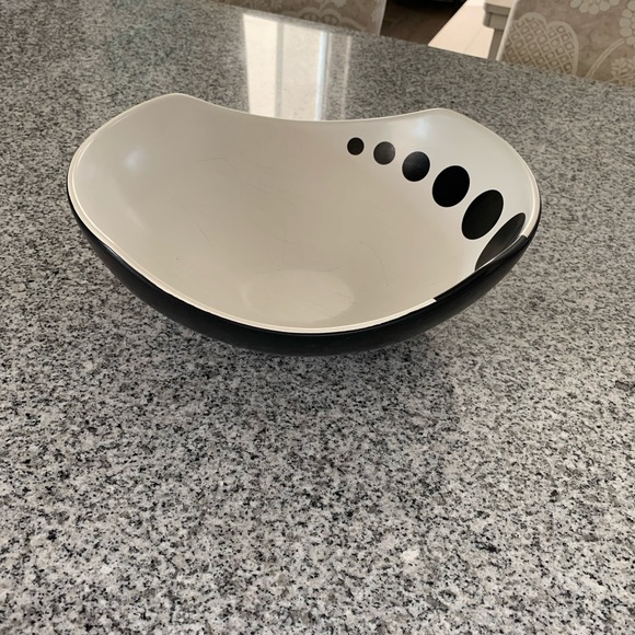 Black and White Ceramic Bowl - Picture 6 of 6
